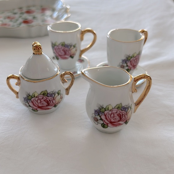 VINTAGE Adeline Miniature Tea Set - Picture 9 of 10